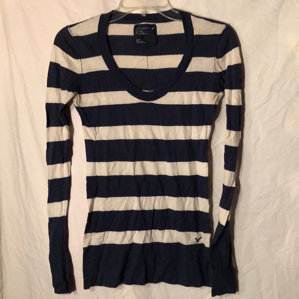 American Eagle stripped long sleeve blue white